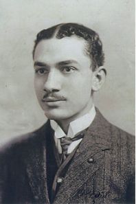 Portrait_of_Ahmed_Zaki_Abushady,_(1892-1955)_as_a_young_man,_ca_1909,_taken_in_Cairo,_Egypt